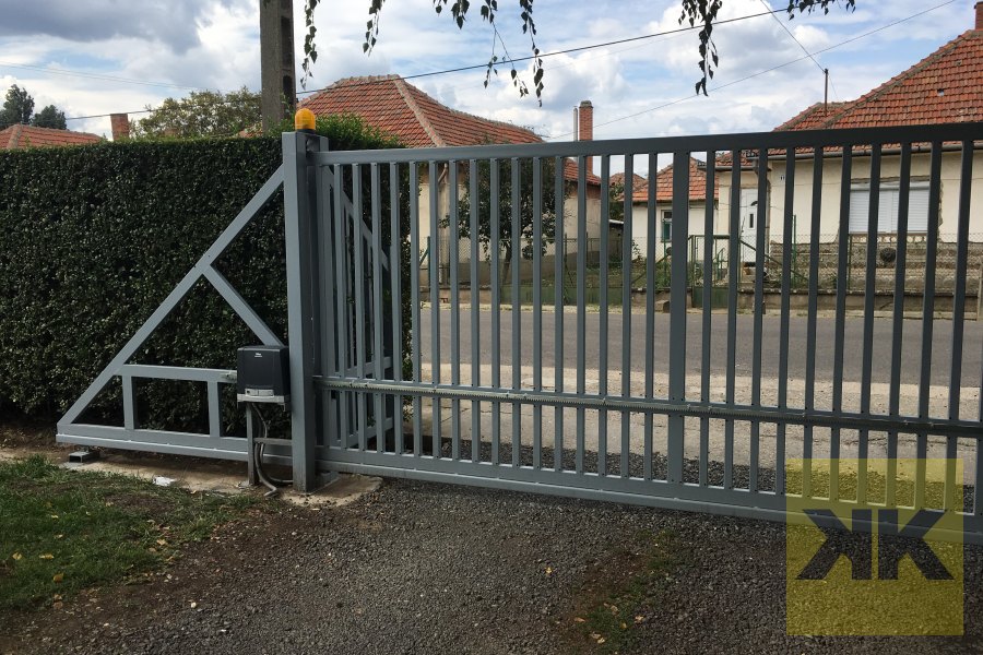 DITEC ipari úszókapu (önhordó) telepítés Karacsond referencia – 5 m