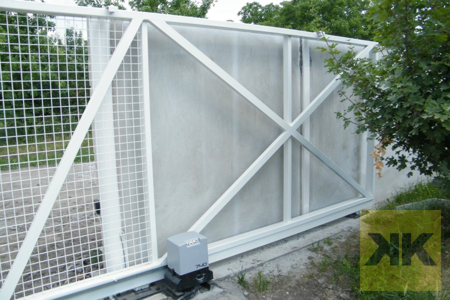 FAAC ipari úszókapu (önhordó) telepítés Karascsond referencia – 9 m