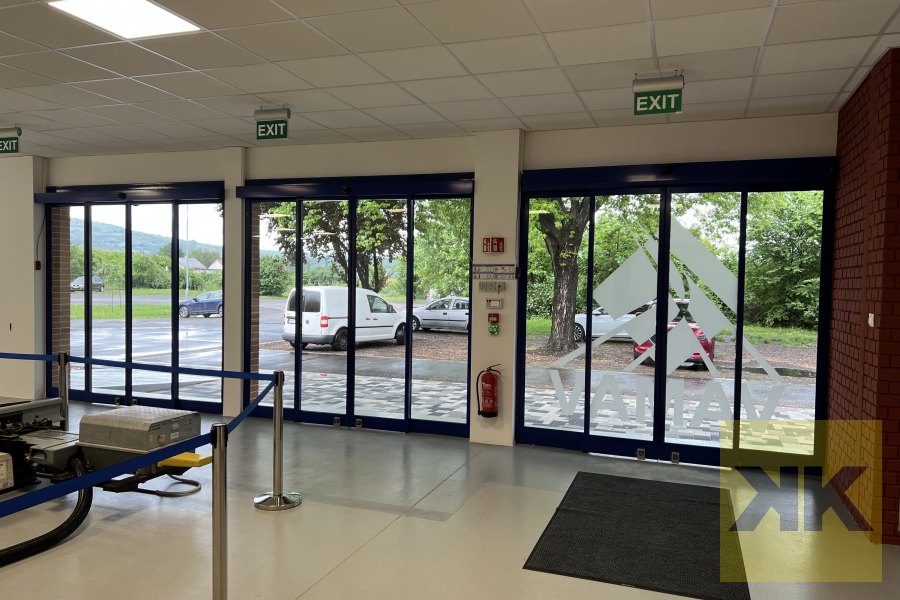 DITEC automata üvegajtó telepítés Gyöngyös referencia – Vamavkft