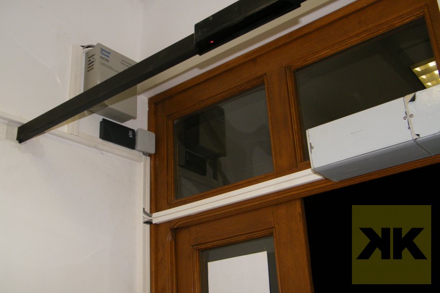 DITEC automata üvegajtó telepítés Nagyhegyes referencia – Pogarmesterihivatal