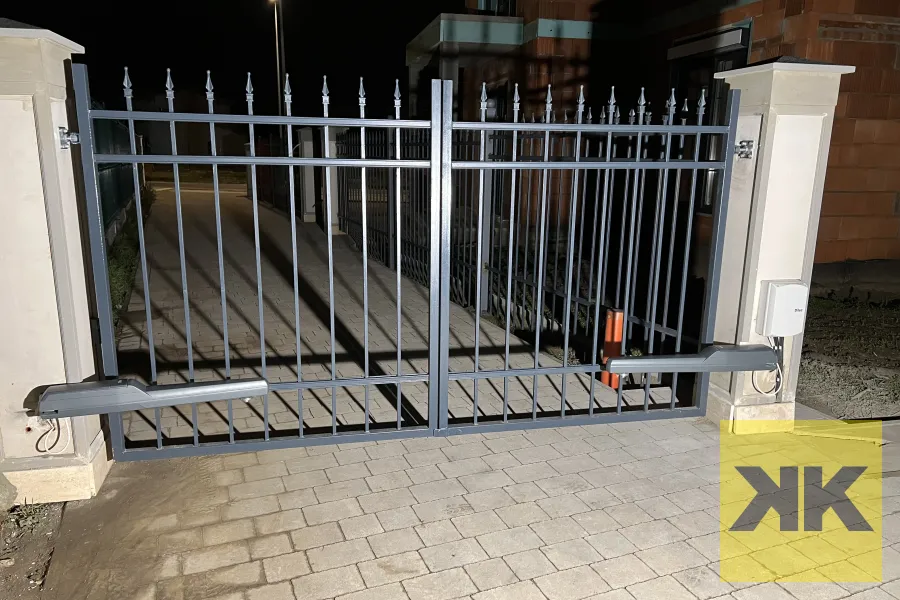 DITEC kétszárnyú kapunyitó – Cinkota – Kerwin Kaputechnika referencia