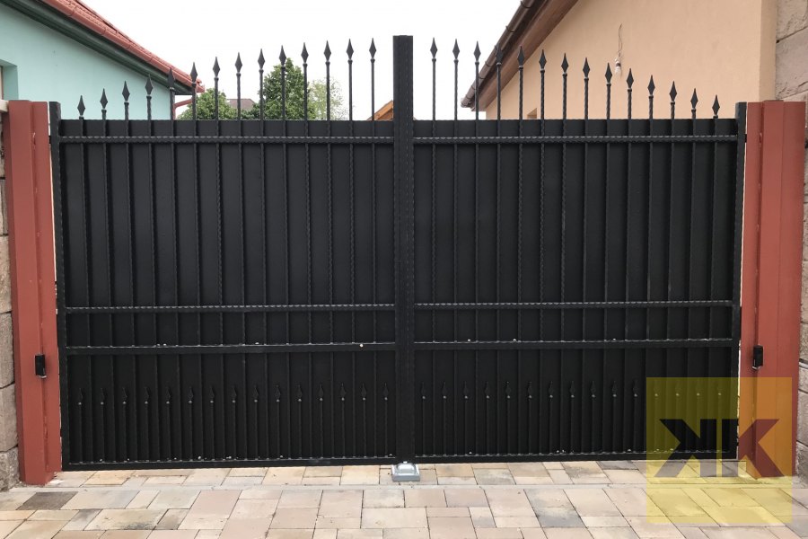 DITEC kétszárnyú kertkapu automatika telepítés Gyöngyös referencia