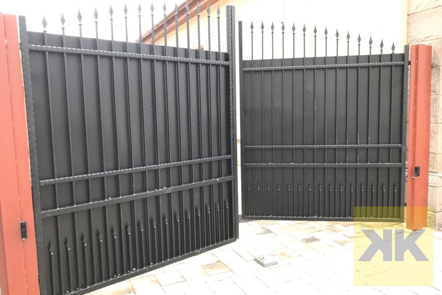 DITEC kétszárnyú kertkapu automatika telepítés Gyöngyös referencia