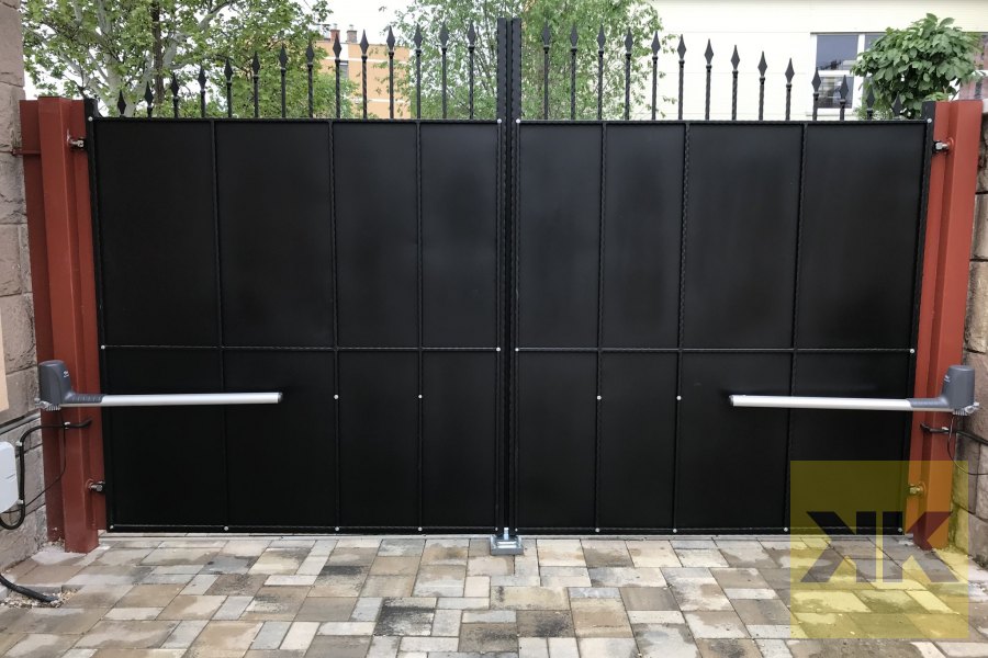 DITEC kétszárnyú kertkapu automatika telepítés Gyöngyös referencia