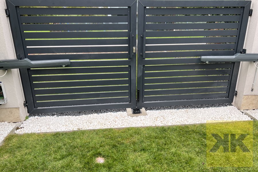 DITEC kétszárnyú kertkapu automatika telepítés Sarud referencia