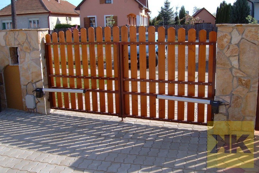 FAAC kétszárnyú kertkapu automatika telepítés Adacs referencia