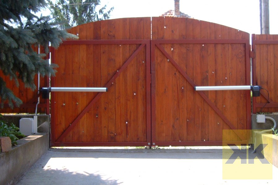 FAAC kétszárnyú kertkapu automatika telepítés Hatvan referencia