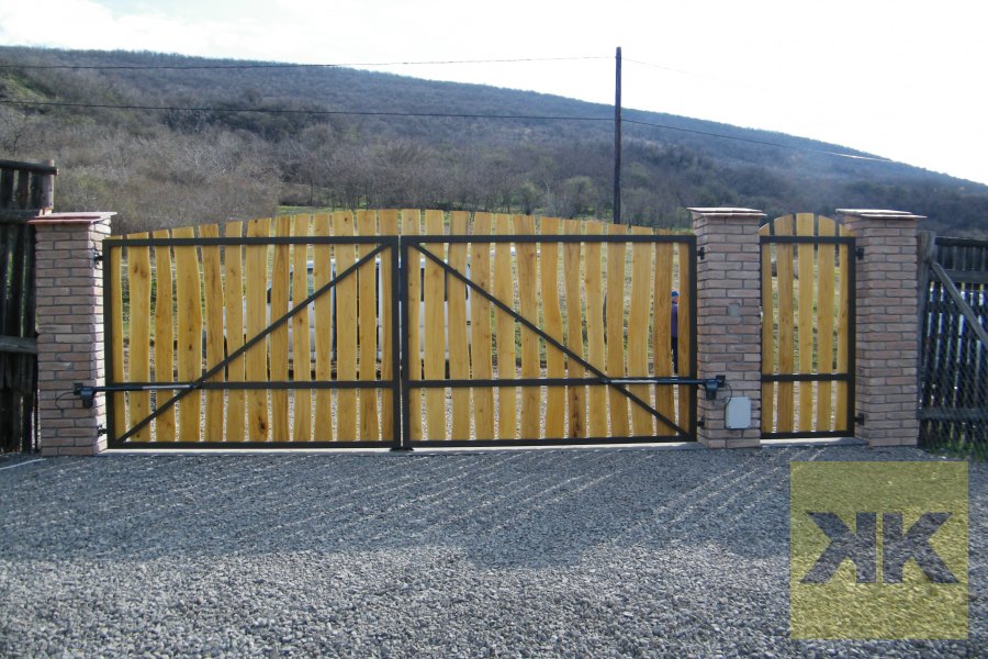 Genius kapunyitó és kertkapu telepítés referencia – Ketszarnyu