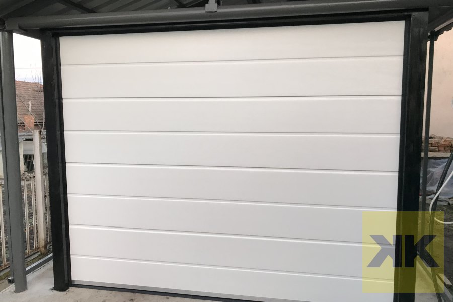Eurodoor szekcionált garázskapu telepítés Abasar referencia