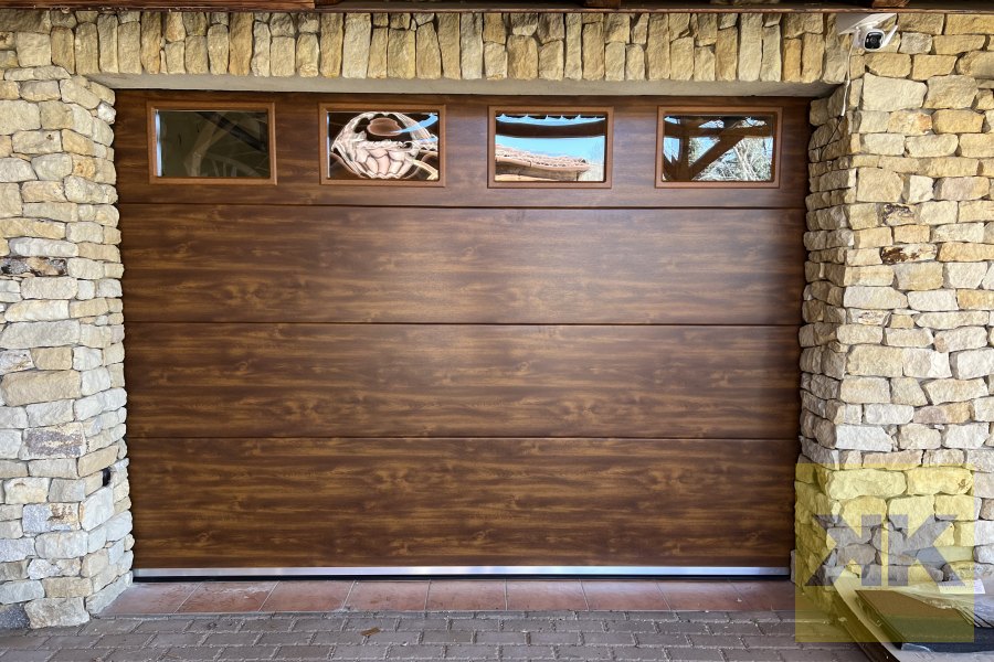 Eurodoor szekcionált garázskapu – Abasar – referencia