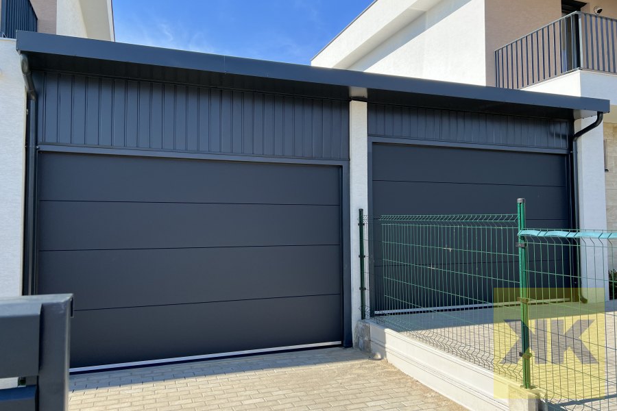 Eurodoor szekcionált garázskapu telepítés Cinkota referencia