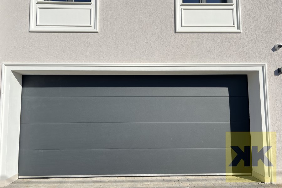 Eurodoor szekcionált garázskapu telepítés Cinkota referencia
