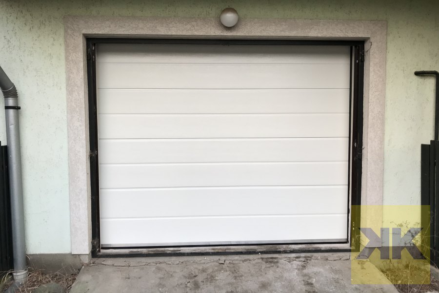 Eurodoor szekcionált garázskapu telepítés Gyöngyöstarjan referencia