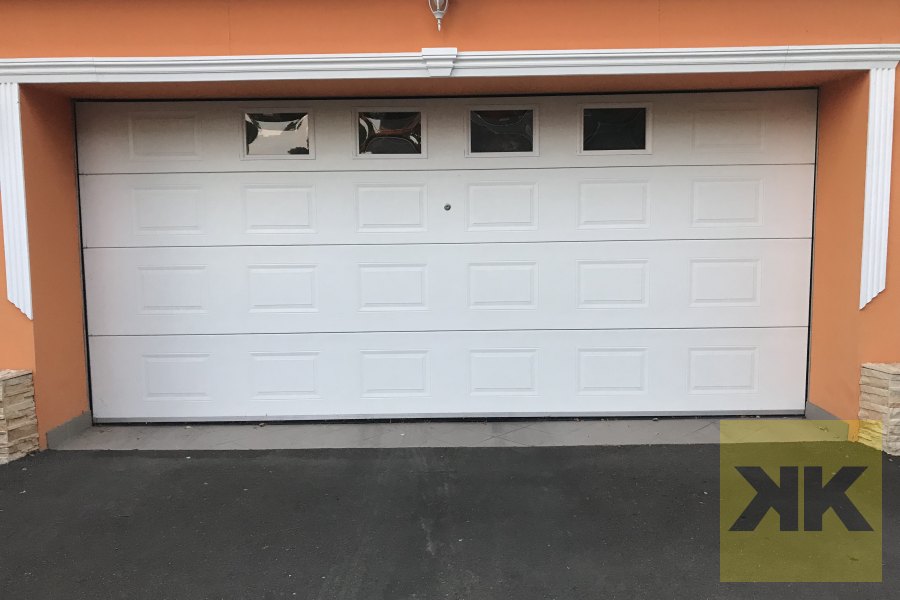 Eurodoor szekcionált garázskapu telepítés Karacsond referencia