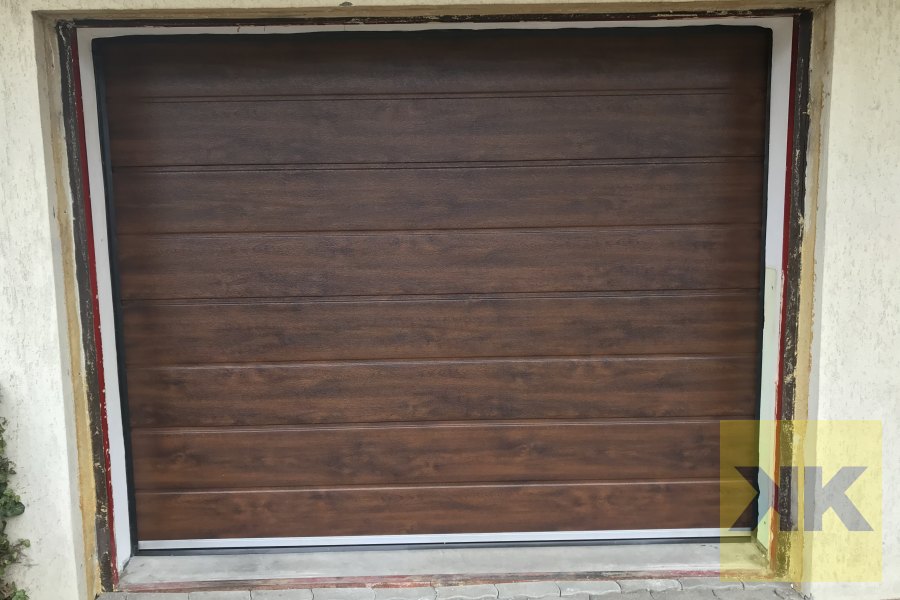 Eurodoor szekcionált garázskapu telepítés Markaz referencia