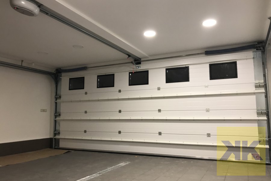 Eurodoor szekcionált garázskapu telepítés referencia