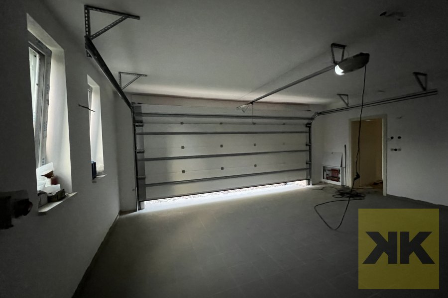 Eurodoor szekcionált garázskapu telepítés Torokbakint referencia