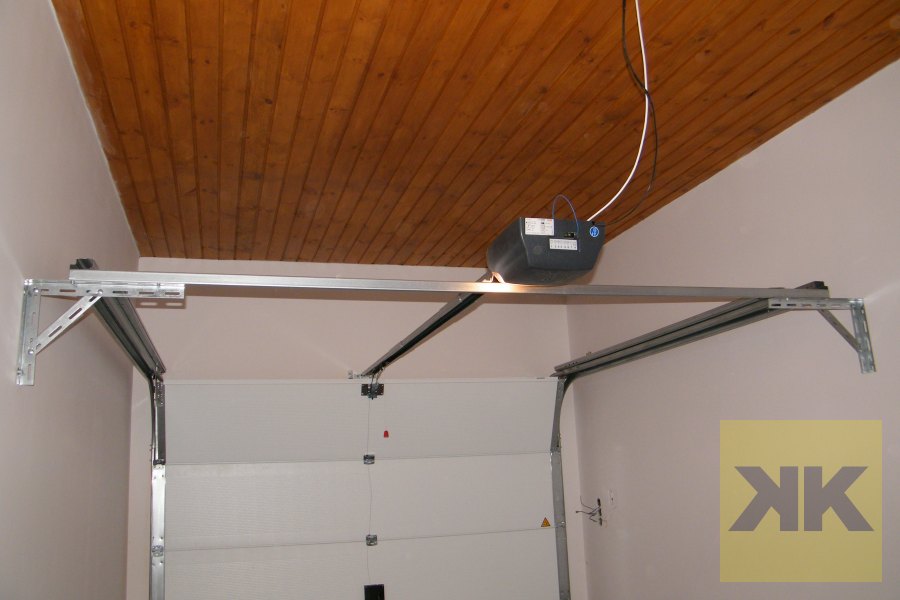 Normstahl szekcionált garázskapu – Fot – referencia